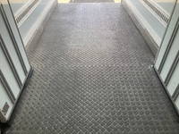 いすゞエルフ冷凍車（冷蔵車）小型（2t・3t）[写真18]