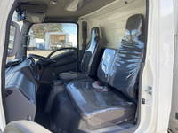 いすゞエルフ冷凍車（冷蔵車）小型（2t・3t）[写真33]