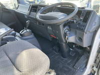 いすゞエルフ冷凍車（冷蔵車）小型（2t・3t）[写真35]