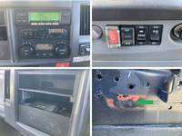 いすゞエルフ冷凍車（冷蔵車）小型（2t・3t）[写真39]