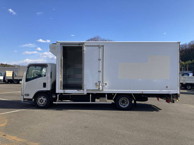 いすゞエルフ冷凍車（冷蔵車）小型（2t・3t）[写真06]