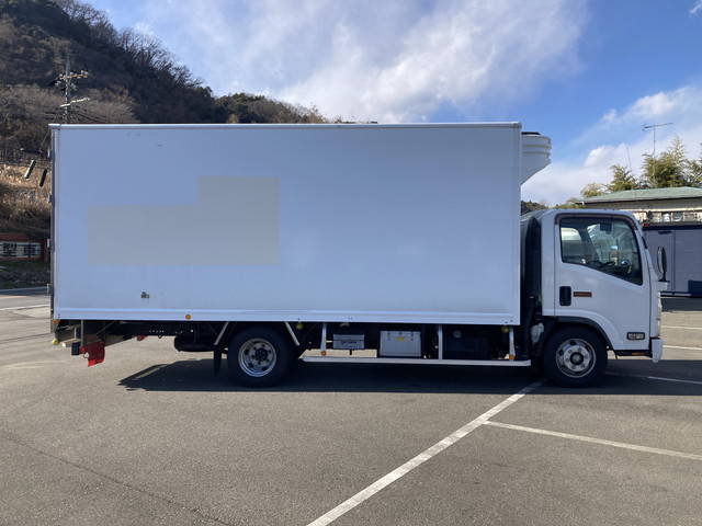 いすゞエルフ冷凍車（冷蔵車）小型（2t・3t）[写真07]