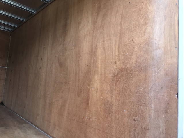 いすゞエルフパネルバン小型（2t・3t）[写真12]