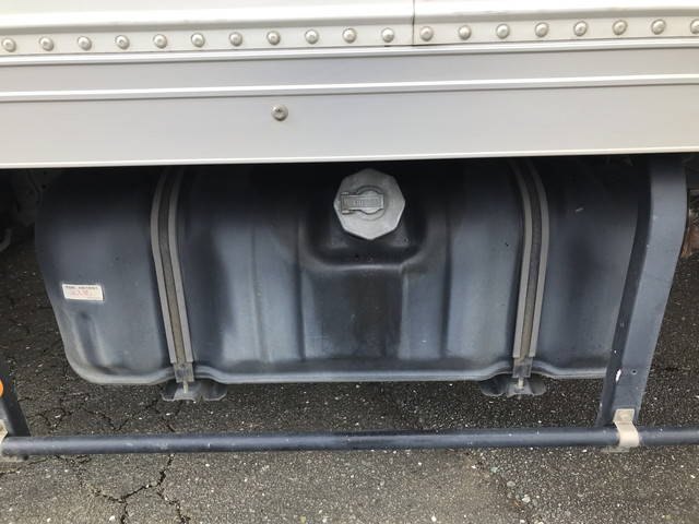 いすゞエルフパネルバン小型（2t・3t）[写真18]