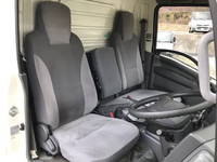 いすゞエルフパネルバン小型（2t・3t）[写真32]