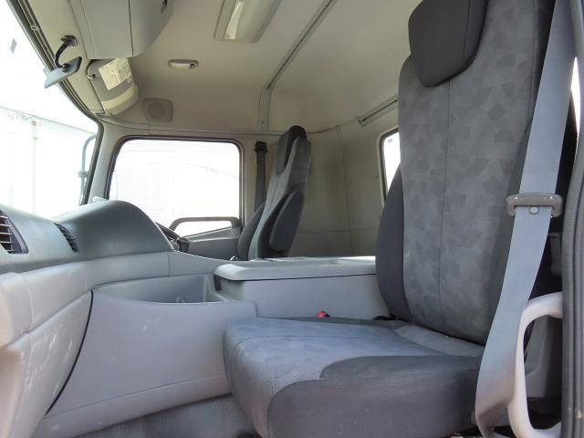 UDトラックスクオンミキサー車（コンクリートミキサー）大型（10t）[写真18]