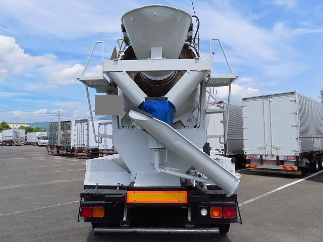 UDトラックスクオンミキサー車（コンクリートミキサー）大型（10t）[写真06]