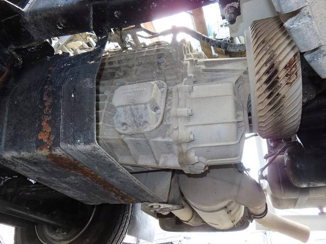 UDトラックスクオンミキサー車（コンクリートミキサー）大型（10t）[写真07]