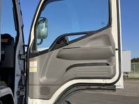 三菱ふそうキャンター冷凍車（冷蔵車）小型（2t・3t）[写真34]