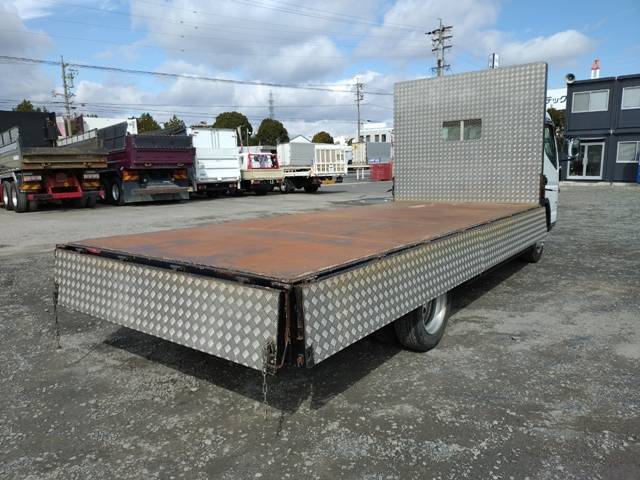 三菱ふそうキャンター平ボディ小型（2t・3t）[写真02]