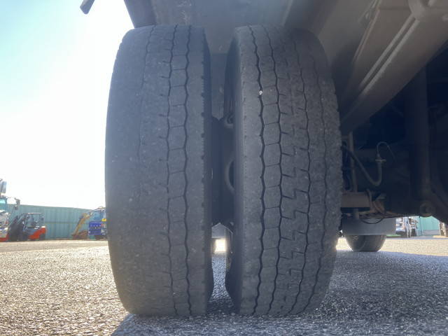 日野デュトロパッカー車（塵芥車）小型（2t・3t）[写真24]