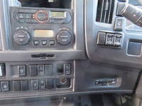 いすゞギガアルミウイング大型（10t）[写真23]