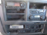 いすゞギガアルミウイング大型（10t）[写真24]