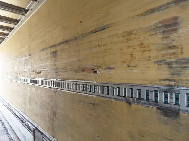 いすゞギガアルミウイング大型（10t）[写真28]