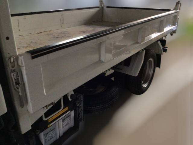 三菱ふそうキャンターダンプ小型（2t・3t）[写真08]