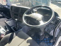 日野プロフィアアルミブロック大型（10t）[写真32]