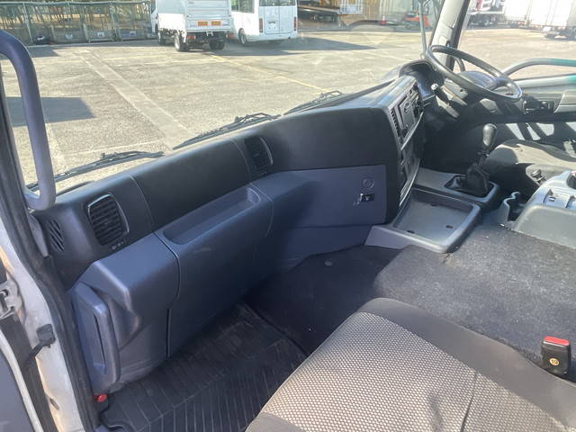 日野プロフィアアルミブロック大型（10t）[写真34]