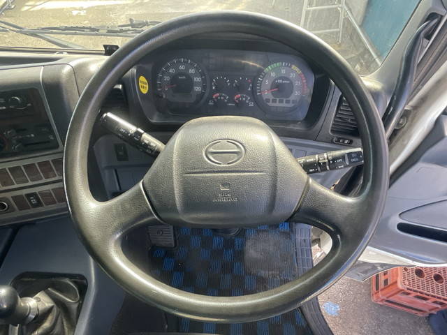 日野プロフィアアルミブロック大型（10t）[写真35]