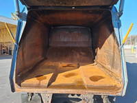 いすゞエルフパッカー車（塵芥車）小型（2t・3t）[写真08]