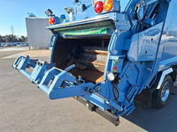 いすゞエルフパッカー車（塵芥車）小型（2t・3t）[写真09]