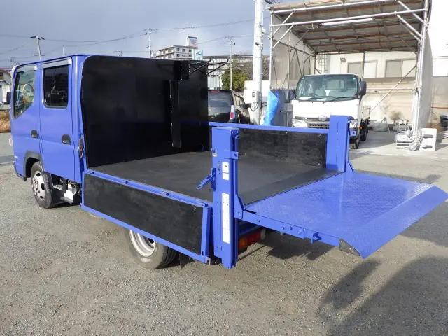 三菱ふそうキャンターダブルキャブ（Wキャブ）小型（2t・3t）[写真19]
