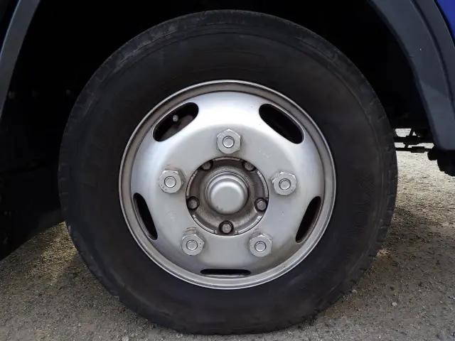 三菱ふそうキャンターダブルキャブ（Wキャブ）小型（2t・3t）[写真30]