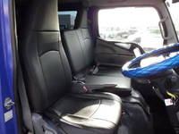 三菱ふそうキャンターダブルキャブ（Wキャブ）小型（2t・3t）[写真08]