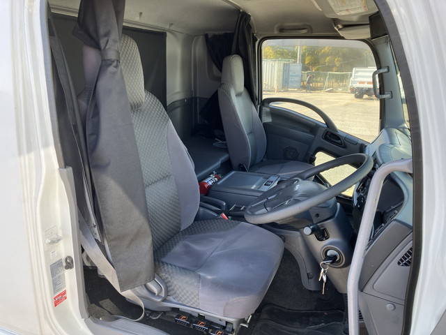 いすゞフォワードアルミウイング中型（4t）[写真31]