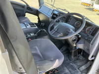 いすゞフォワードアルミウイング中型（4t）[写真32]