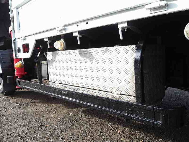 いすゞエルフクレーン5段小型（2t・3t）[写真31]