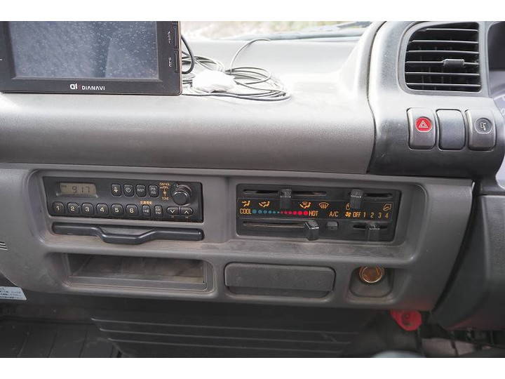 いすゞエルフクレーン5段小型（2t・3t）[写真36]