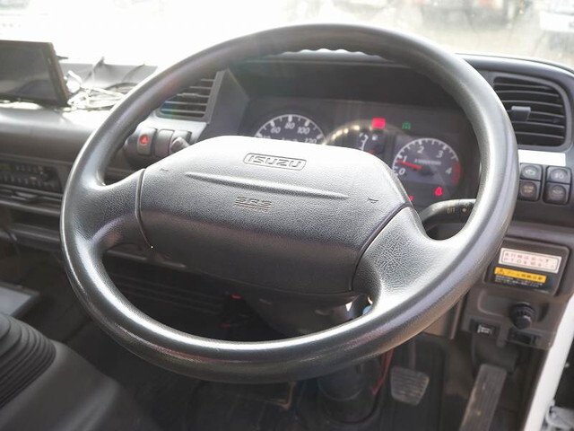 いすゞエルフクレーン5段小型（2t・3t）[写真38]