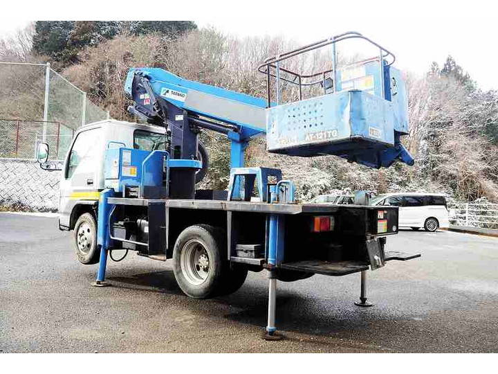 いすゞエルフ高所作業車小型（2t・3t）[写真02]