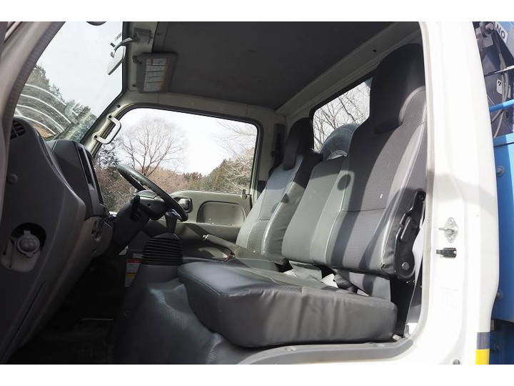 いすゞエルフ高所作業車小型（2t・3t）[写真32]