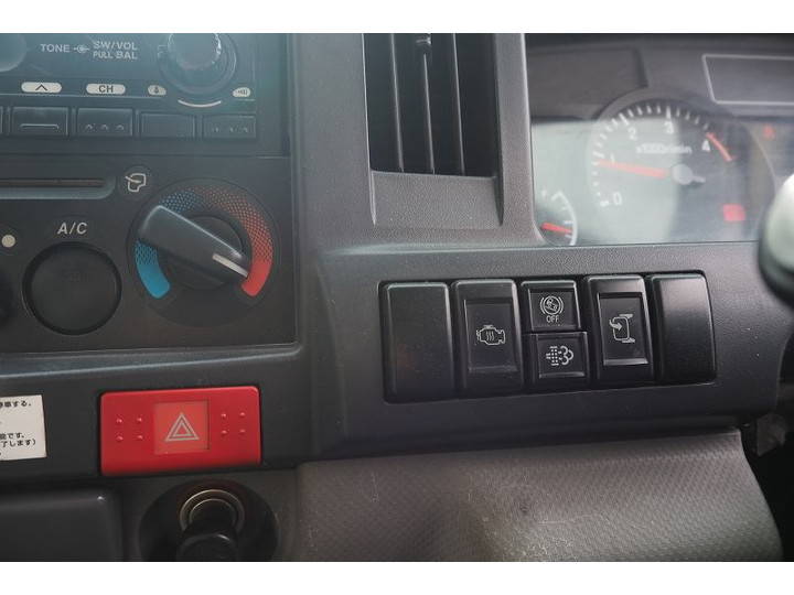 いすゞエルフ高所作業車小型（2t・3t）[写真36]