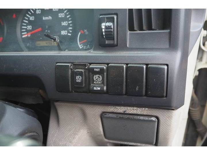 いすゞエルフ高所作業車小型（2t・3t）[写真37]