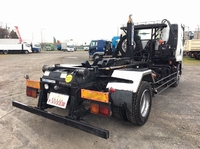 いすゞフォワードアームロール増トン（6t・8t）[写真02]