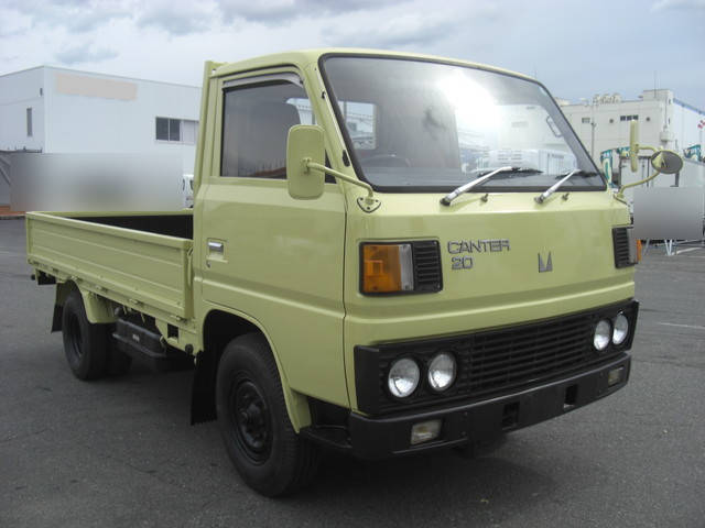 三菱キャンター平ボディ1981年(昭和56年)K-FE120B
