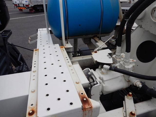 日野プロフィアミキサー車（コンクリートミキサー）大型（10t）[写真21]