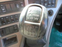 UDトラックスクオンセルフローダー大型（10t）[写真24]