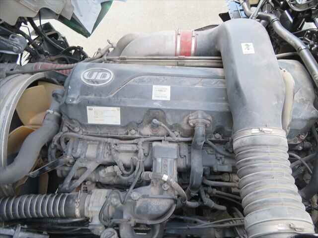 UDトラックスクオンセルフローダー大型（10t）[写真30]