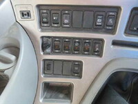 UDトラックスクオンセルフローダー大型（10t）[写真39]