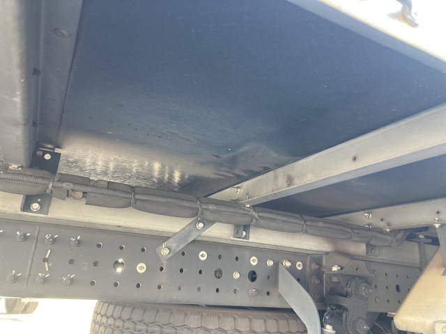 三菱ふそうキャンター冷凍車（冷蔵車）小型（2t・3t）[写真25]