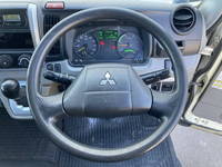 三菱ふそうキャンター冷凍車（冷蔵車）小型（2t・3t）[写真34]