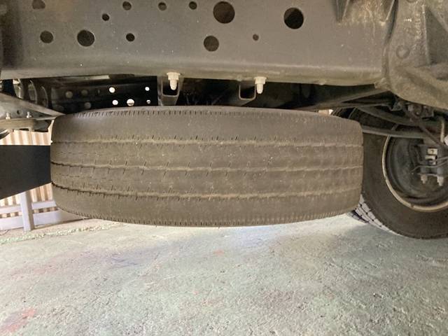 いすゞエルフ平ボディ小型（2t・3t）[写真16]