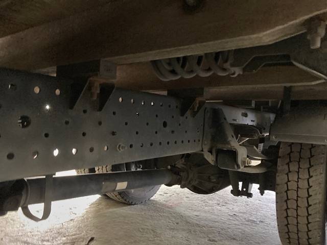 いすゞエルフ平ボディ小型（2t・3t）[写真18]