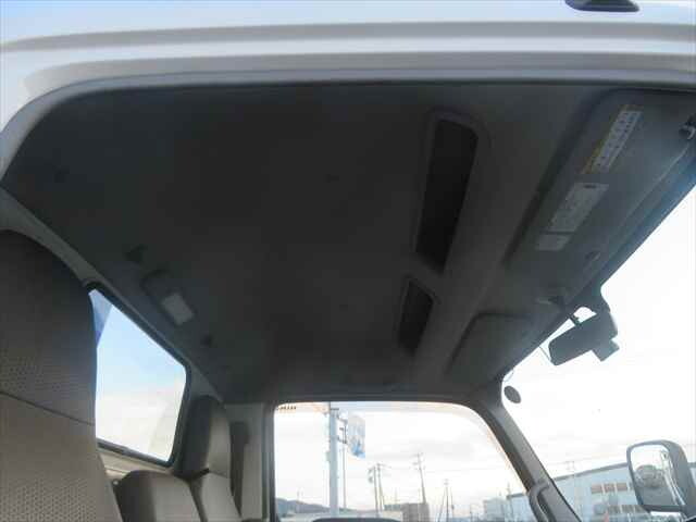 日野デュトロクレーン4段小型（2t・3t）[写真31]