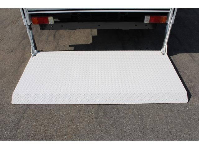 トヨタダイナ平ボディ小型（2t・3t）[写真14]