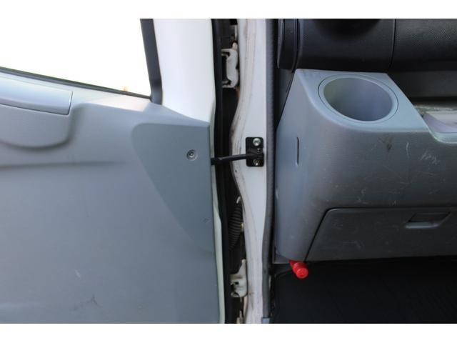 トヨタダイナ平ボディ小型（2t・3t）[写真31]