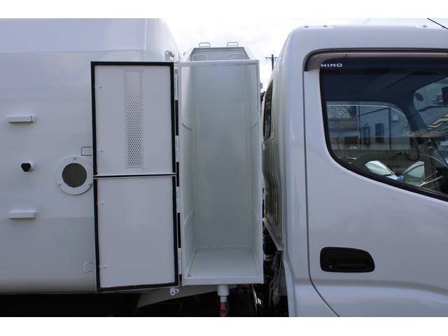 日野デュトロパッカー車（塵芥車）小型（2t・3t）[写真22]